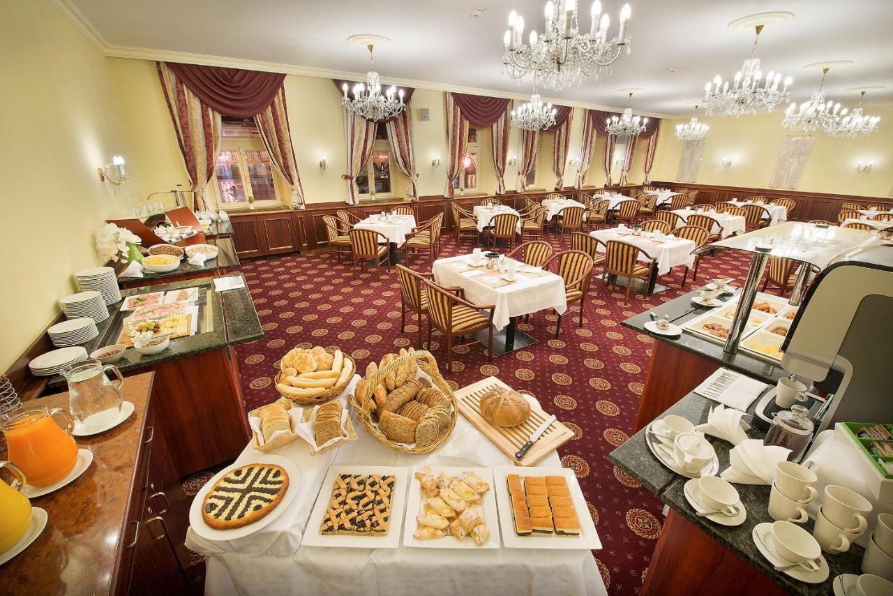 Old Town Bed & Breakfast Ceske Budejovice Buitenkant foto