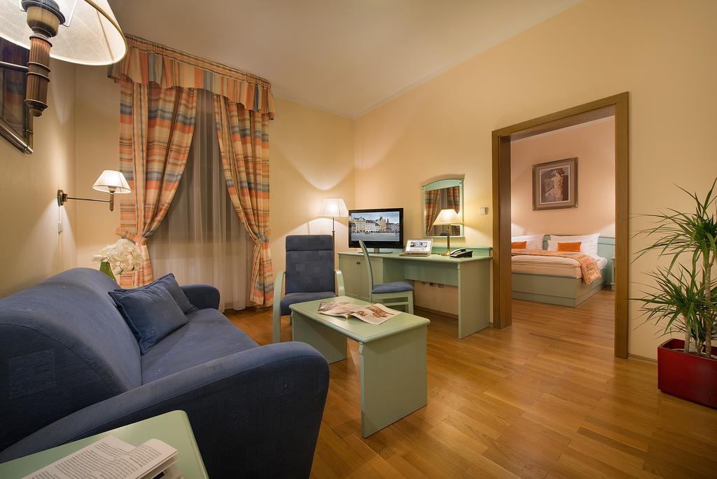 Old Town Bed & Breakfast Ceske Budejovice Buitenkant foto